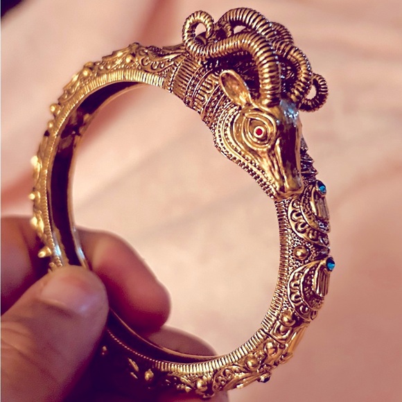 JBK Jackie Kennedy Gold & Sapphire Rams Head Clamper Bracelet - Picture 7 of 16